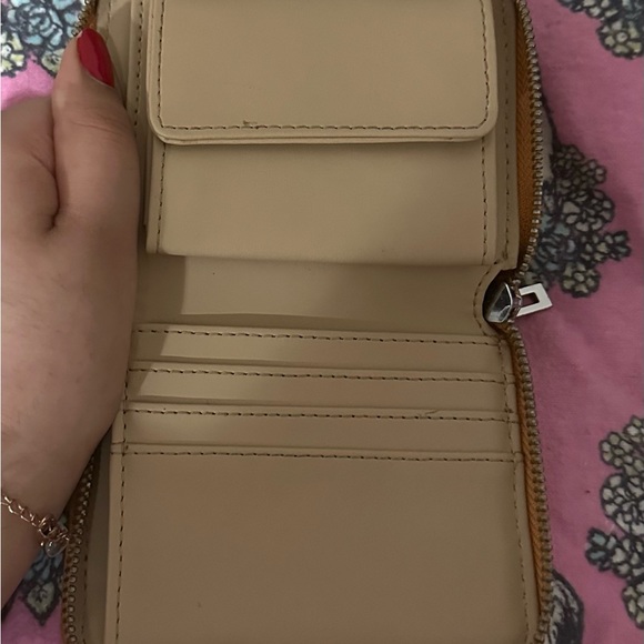 GUESS Mango Zip Around Wallet - Picture 3 of 3